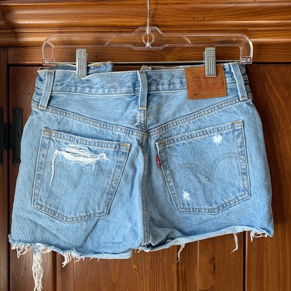 Levi’s 501 high rise denim shorts - Picture 2 of 4